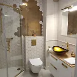 Na Akacjowej 7